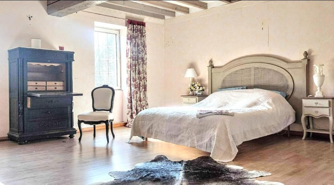 La Maison Bleue Varzy Екстер'єр фото